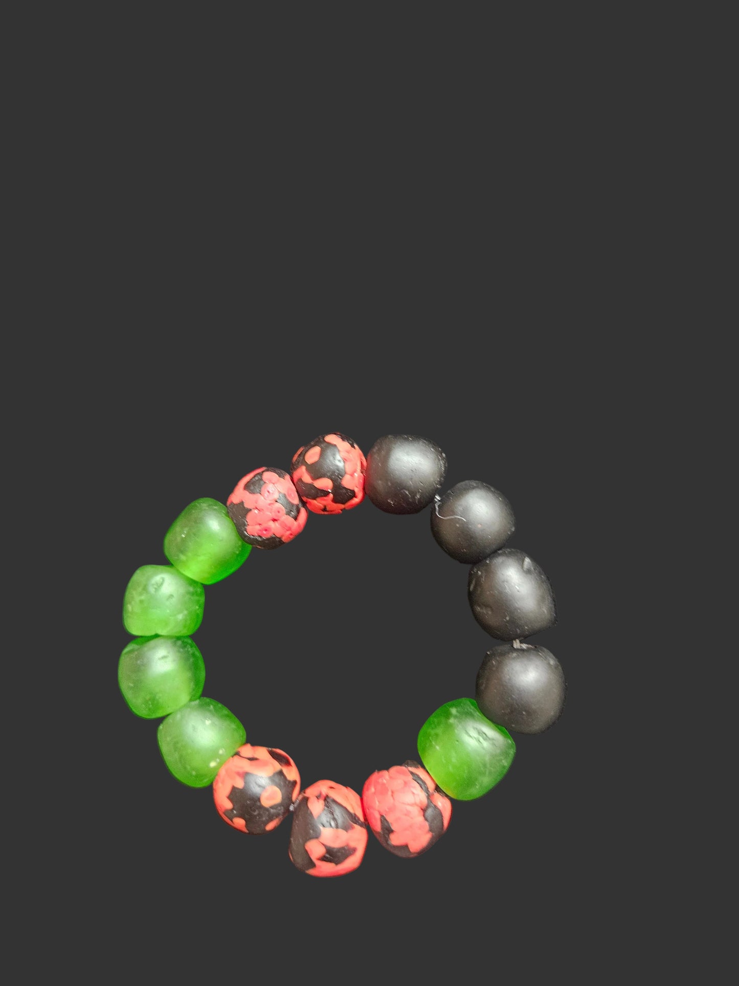 Handcrafted Krobo Bead Bracelet – Eco-Friendly Ghana Glass Jewelry (7–7.5″ Slide-On