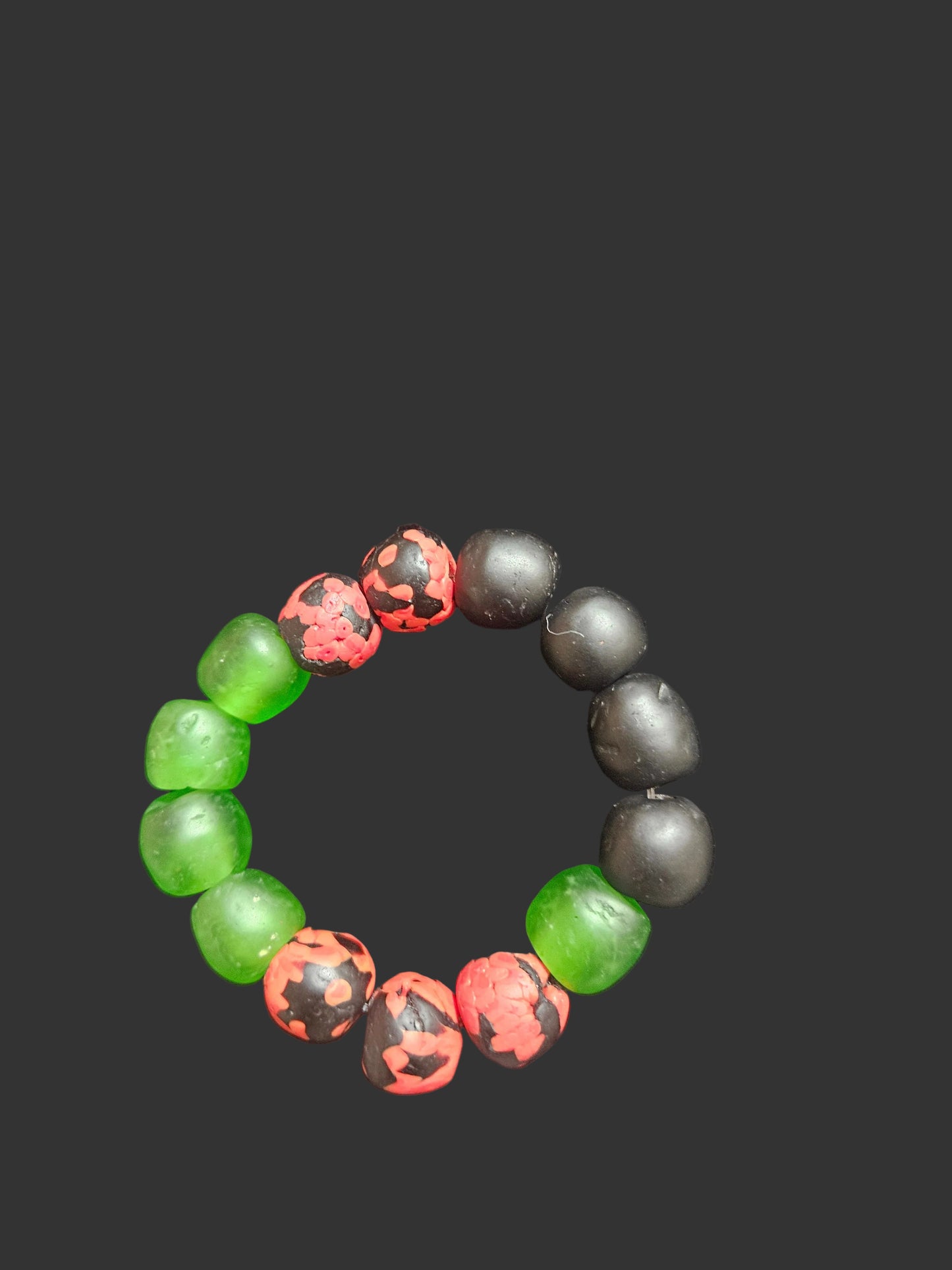 Handcrafted Krobo Bead Bracelet – Eco-Friendly Ghana Glass Jewelry (7–7.5″ Slide-On